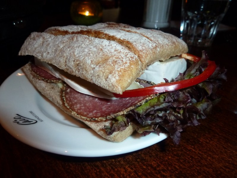 Salami and brie sandwich: dry and unmemorable