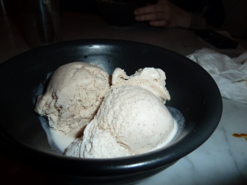 Cinnamon Ice Cream - feeding my cinnamon cravings...