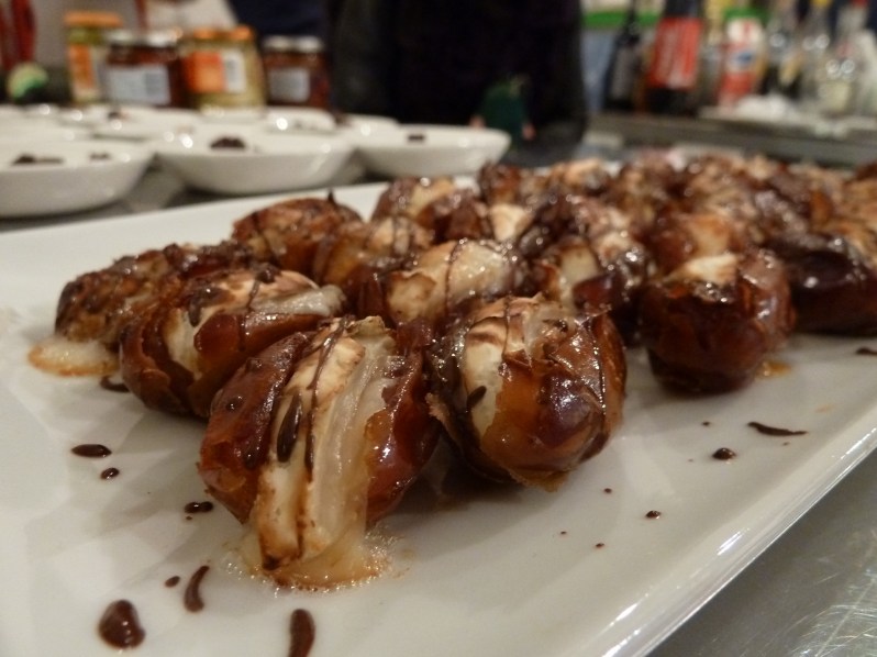Dates with goats cheese and choc