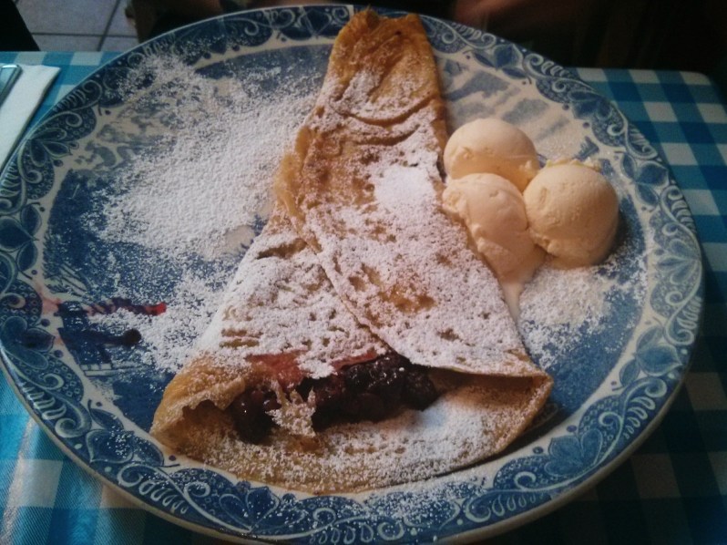 Pancake with vanilla ice-cream = winning