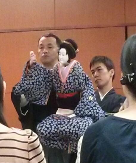 A demonstration of how the puppets are operated