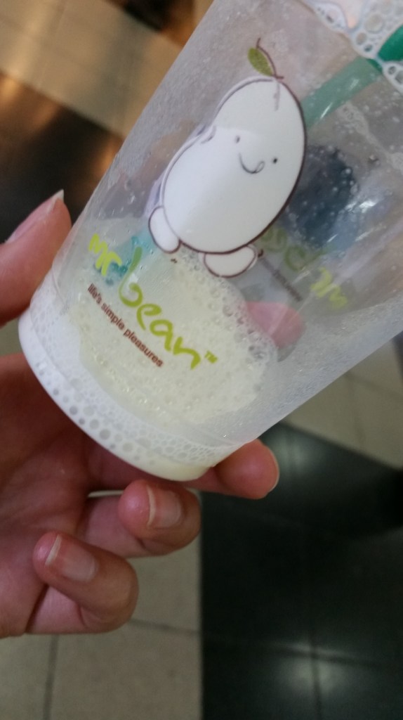 Glug - soy milk, semi-sweetened, 200円